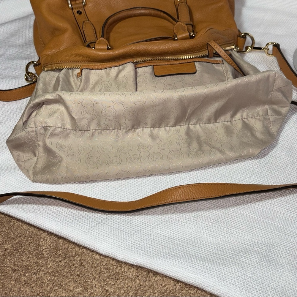 Michael Kors Brown Large Bedford Satchel - Picture 14 of 16